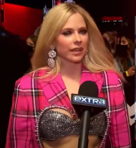 Avril on Top
